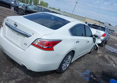 2015 Nissan Altima 2.5 S from USA, damaged, VIN 1N4AL3AP0FN333440